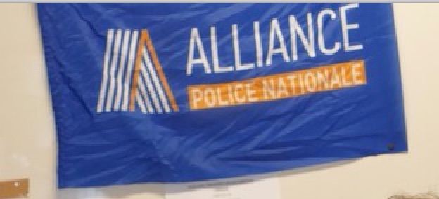 Les syndicats UDFO et Alliance Police Nationale réagissent à l’agression des deux policiers