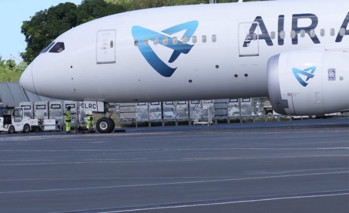 Air Austral, Gérard Ethève, Mayotte, La Réunion