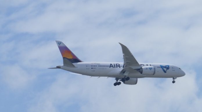 Réunion, Mayotte, Air Austral, cyclone BATSIRAI