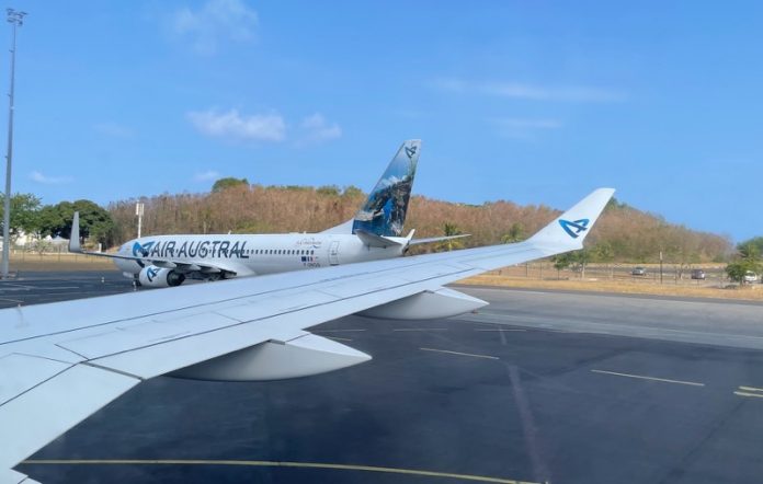 Madagascar, Air Austral; La Réunion, Mayotte,