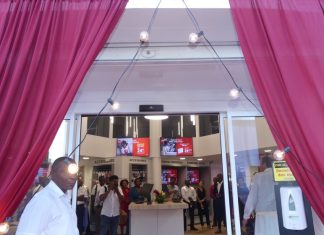 SFR inaugure ses locaux rénovés et attend impatiemment l’avènement de la fibre SFR, SRR, fibre, Mayotte