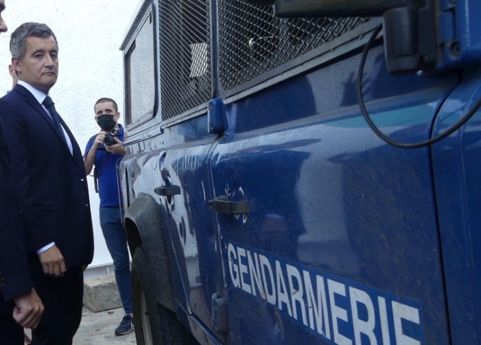 Gérald Darmanin, Wuambushu, Canard Enchaîné, Mayotte, gendarmerie, police