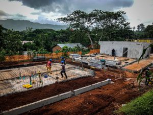 Hommes sur un chantier