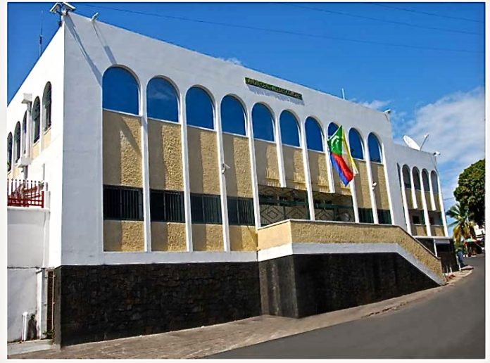 Comores, faux-monnayeurs, 100 euros, Banque centrale