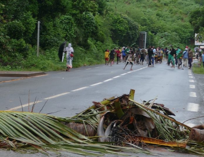 Barrages, délinquance, Mayotte, Koungou