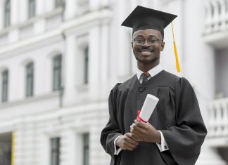 Les communes de Chiconi et Bandrélé récompensent les lauréats des examens 2023