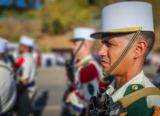 On recrute chez les képis blancs