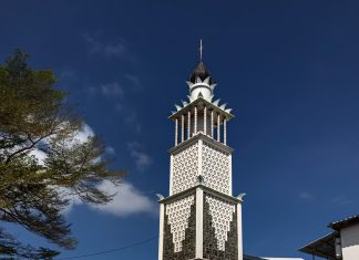 La Mosquée de Tsingoni se dévoile peu à peu